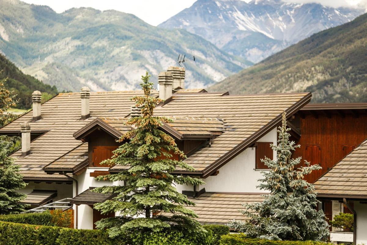 Вилла Cielo Blu Casa Alpina Vialattea Улькс Экстерьер фото